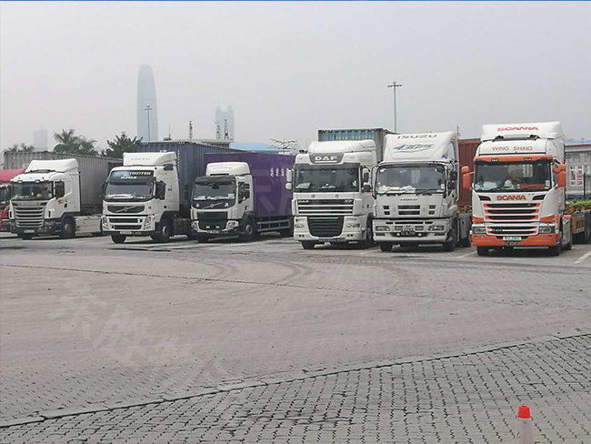 深圳到香港物流公司怎樣才能讓客戶更多滿意？深圳到香港物流-香港物流專線-中港貨運(yùn)物流運(yùn)輸專線-佛山到香港物流專線-一般貿(mào)易進(jìn)出口報(bào)關(guān)代理-倉儲配送-深圳市東勝物流有限公司