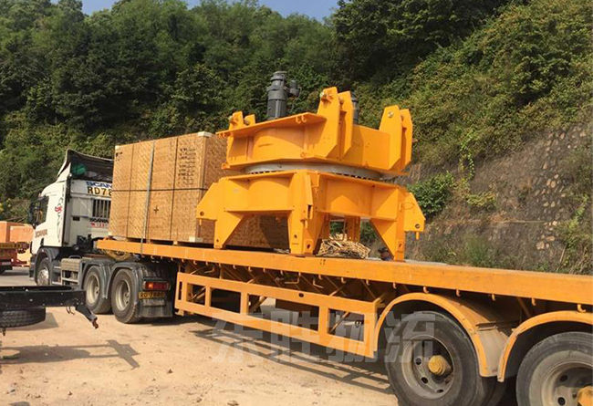 中港進出口：進口貿易的融資方式；深圳到香港物流-香港物流專線-中港貨運物流運輸專線-佛山到香港物流專線-一般貿易進出口報關代理-倉儲配送-深圳市東勝物流有限公司