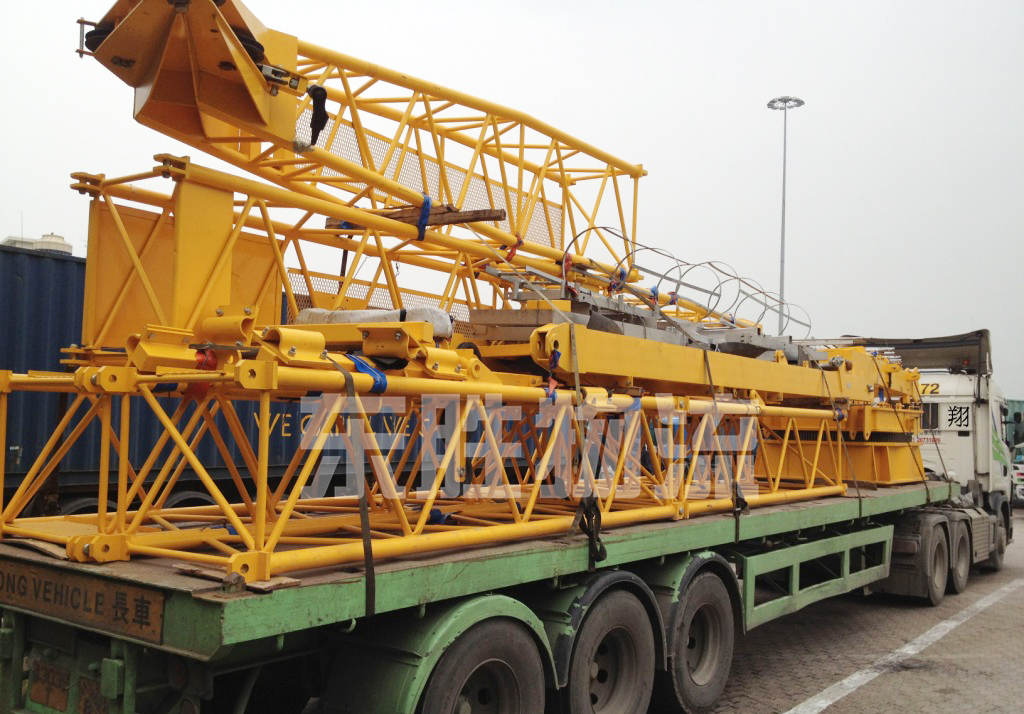 中港平板車運輸案例：塔機運輸至香港